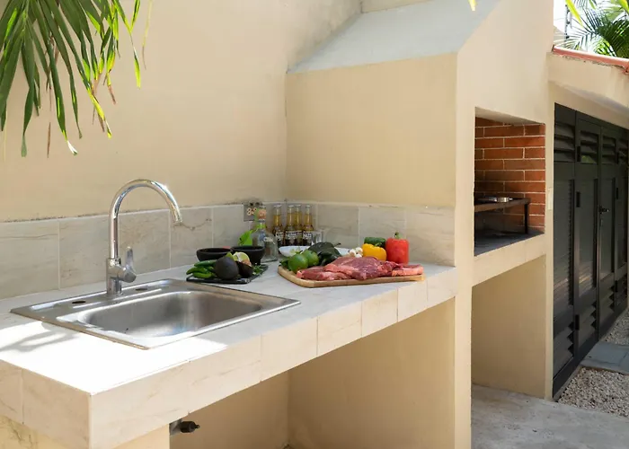Stunning For 10-cabana-private Pool-parking