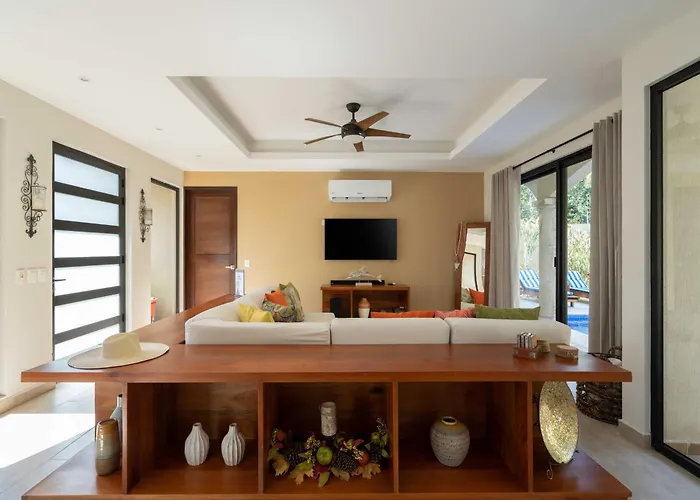 Stunning For 10-cabana-private Pool-parking Ferienhaus