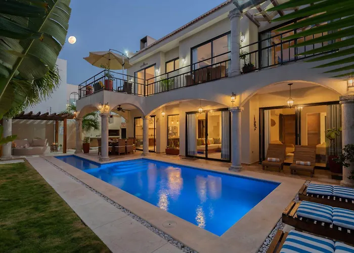 Stunning For 10-cabana-private Pool-parking