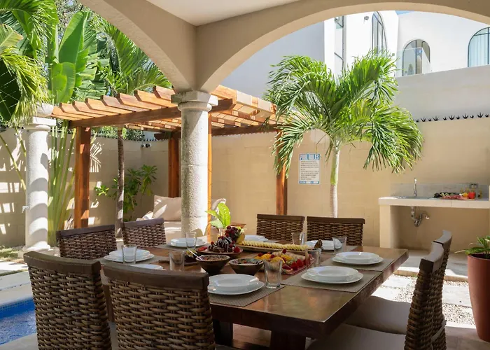 Stunning For 10-cabana-private Pool-parking Ferienhaus *